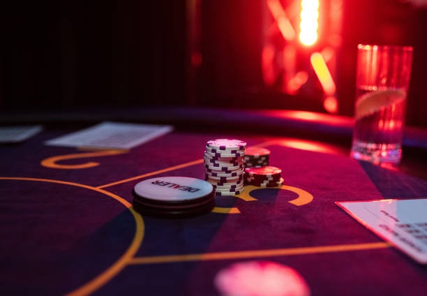 Featured Games section on jos777 resmi showing live dealer tables and slot games